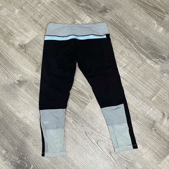Splits59 Blue  & Grey Patchwork Crops - Picture 4 of 4